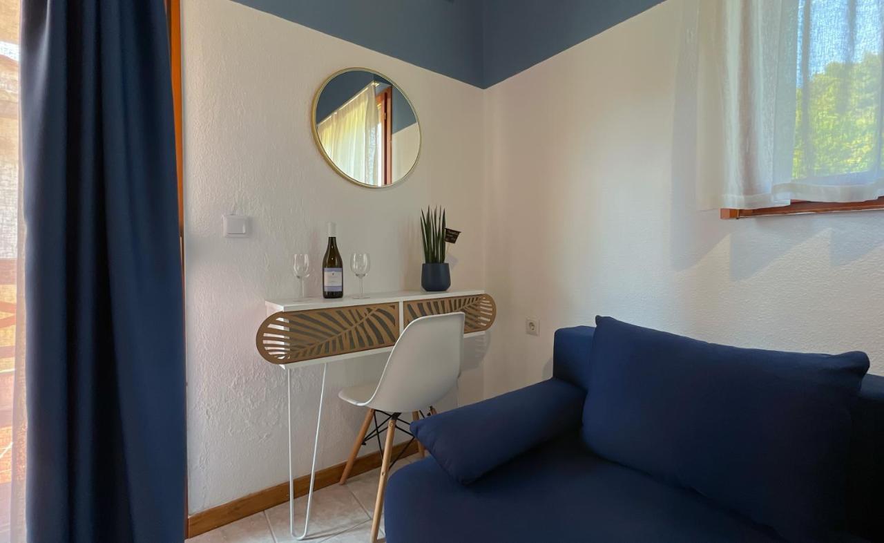 Joseph Village Apartments Фурка Екстериор снимка
