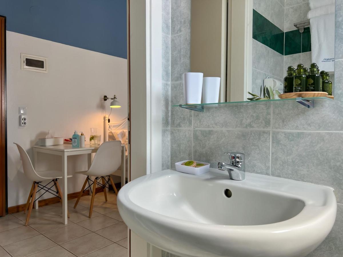Joseph Village Apartments Фурка Екстериор снимка